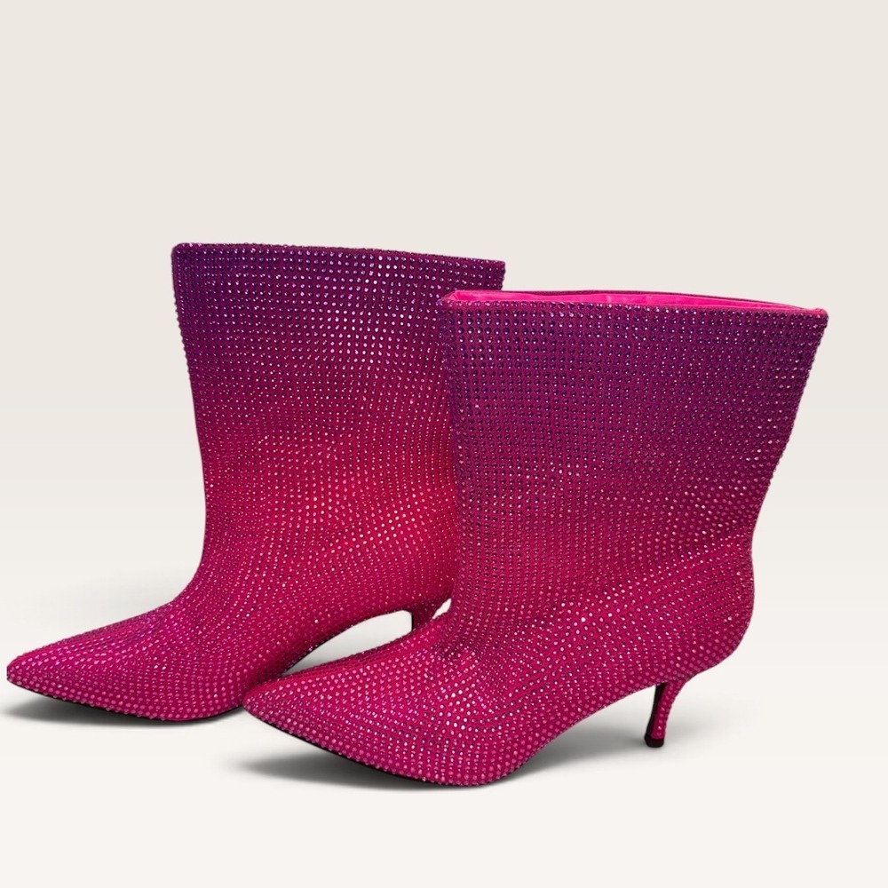 NWOT Pink Ombre Rhinestone Ankle Boots Pointed Toe Kitten Heel Size 5